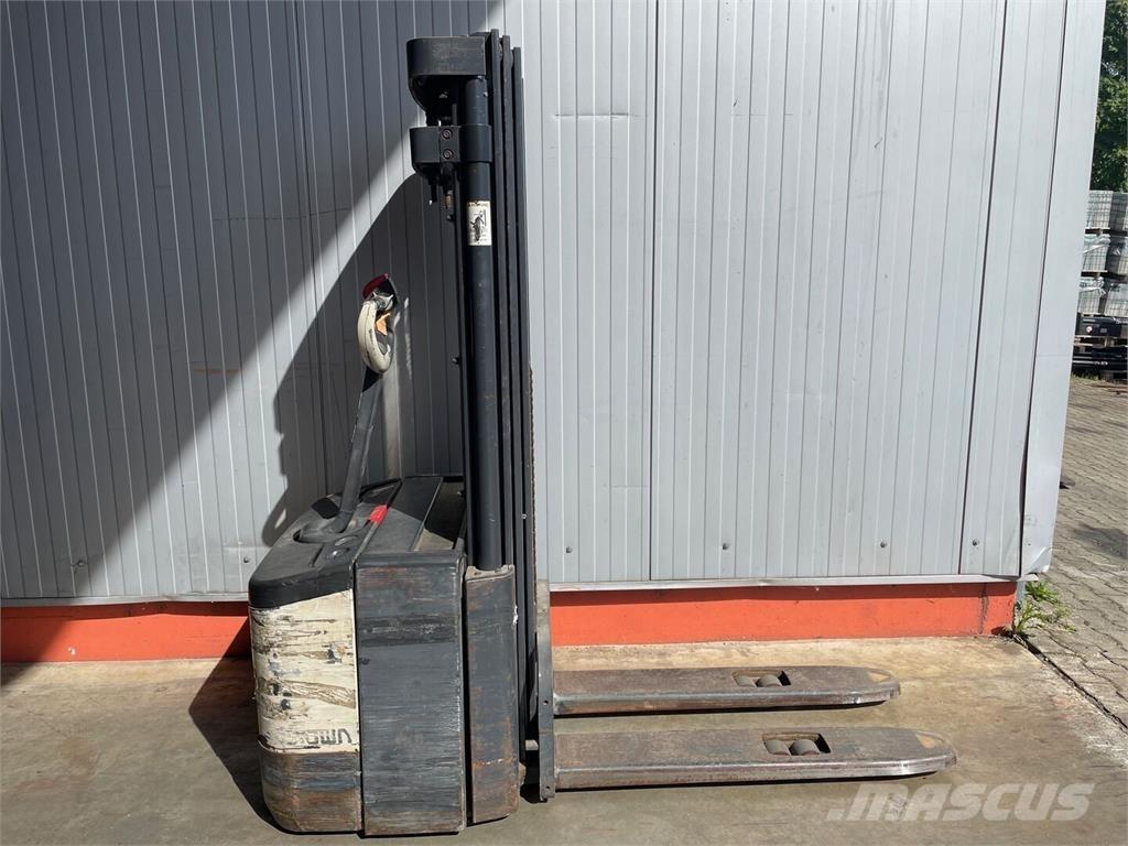 Crown WE2300 1.6 TT Stapelaar meeloop