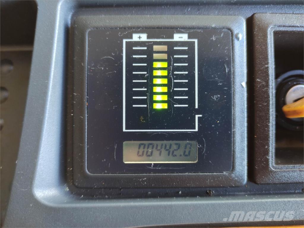 Jungheinrich EJC 216Z Stapelaar meeloop