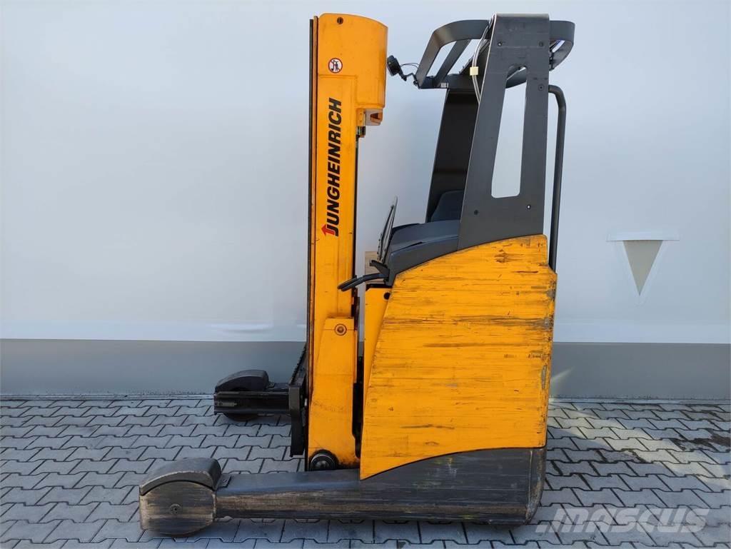 Jungheinrich ETV 116 Reachtruck voor hoog niveau