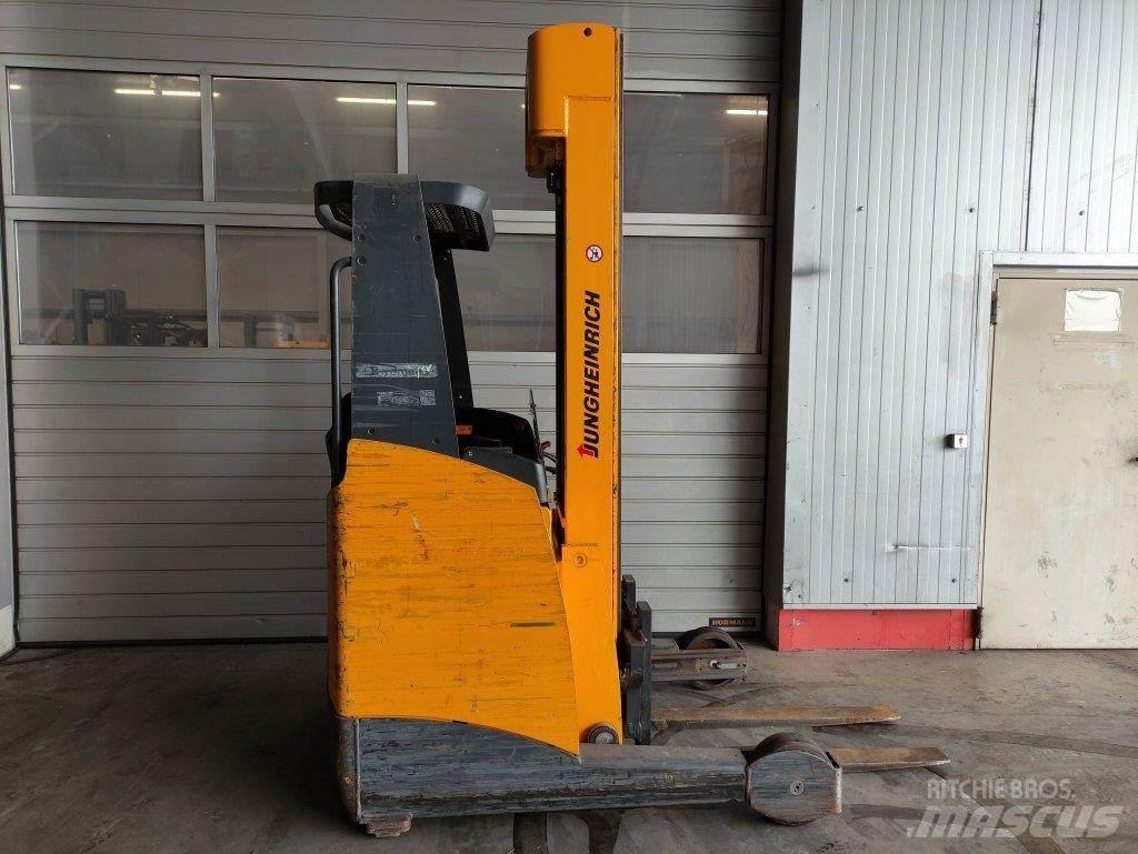 Jungheinrich ETV114 Reachtruck voor hoog niveau