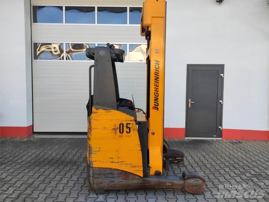 Jungheinrich ETV216 Reachtruck voor hoog niveau