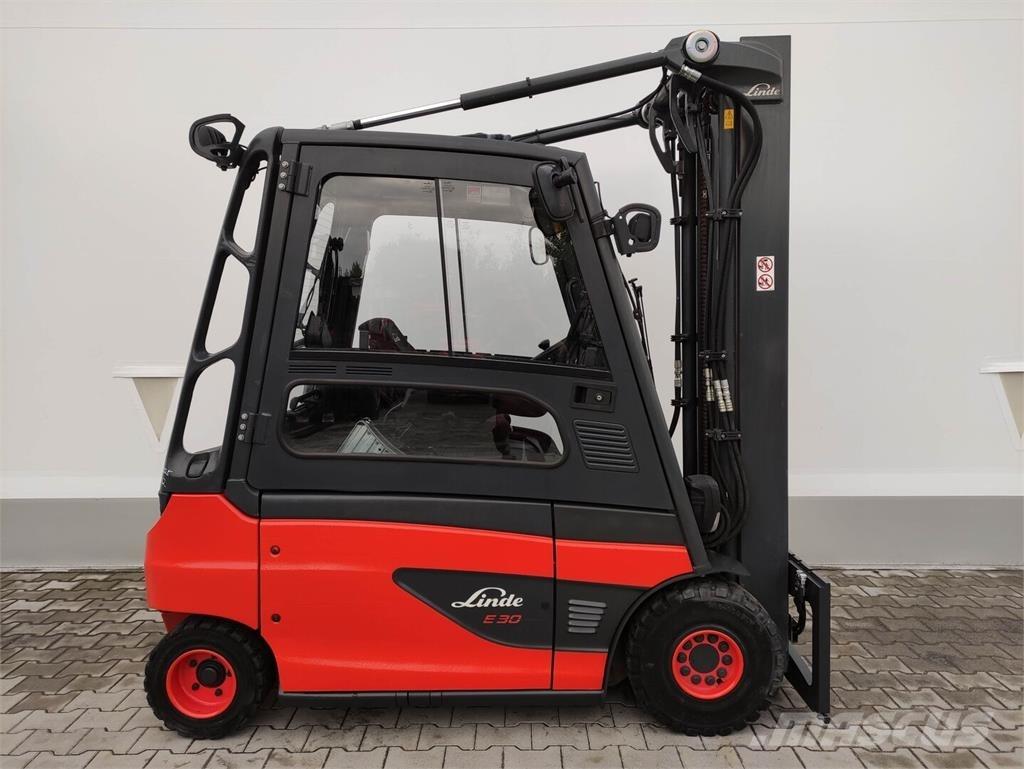 Linde E30L/387 (LACK NEU) Elektrische heftrucks