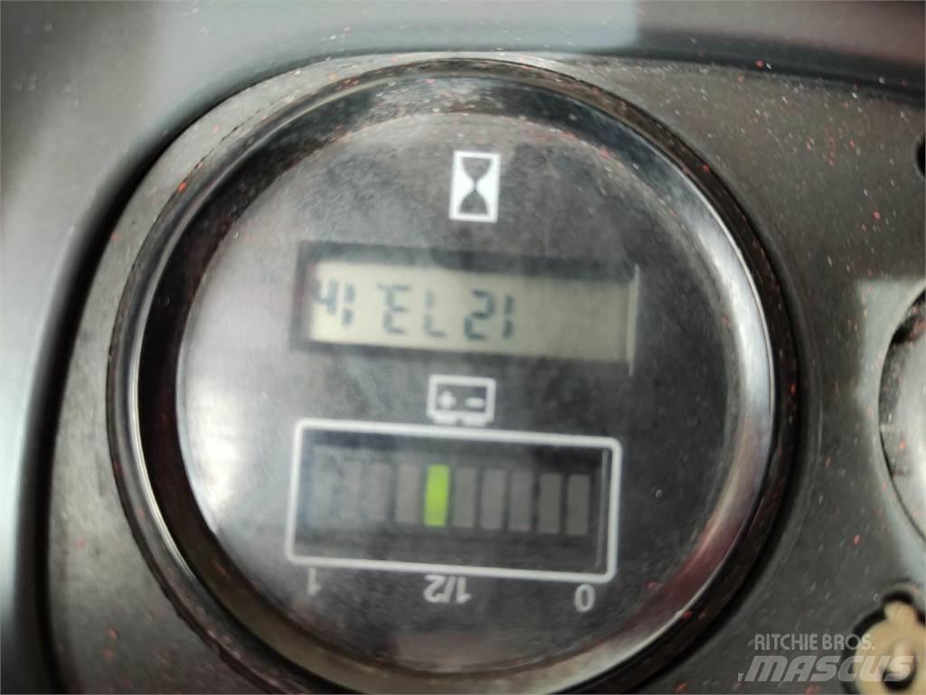 Linde L16-372 (LACK NEU) Stapelaar meeloop