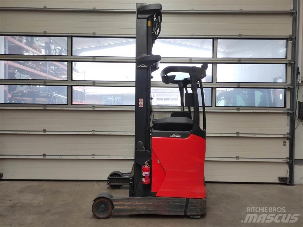 Linde R12B-01-1120 Reachtruck voor hoog niveau