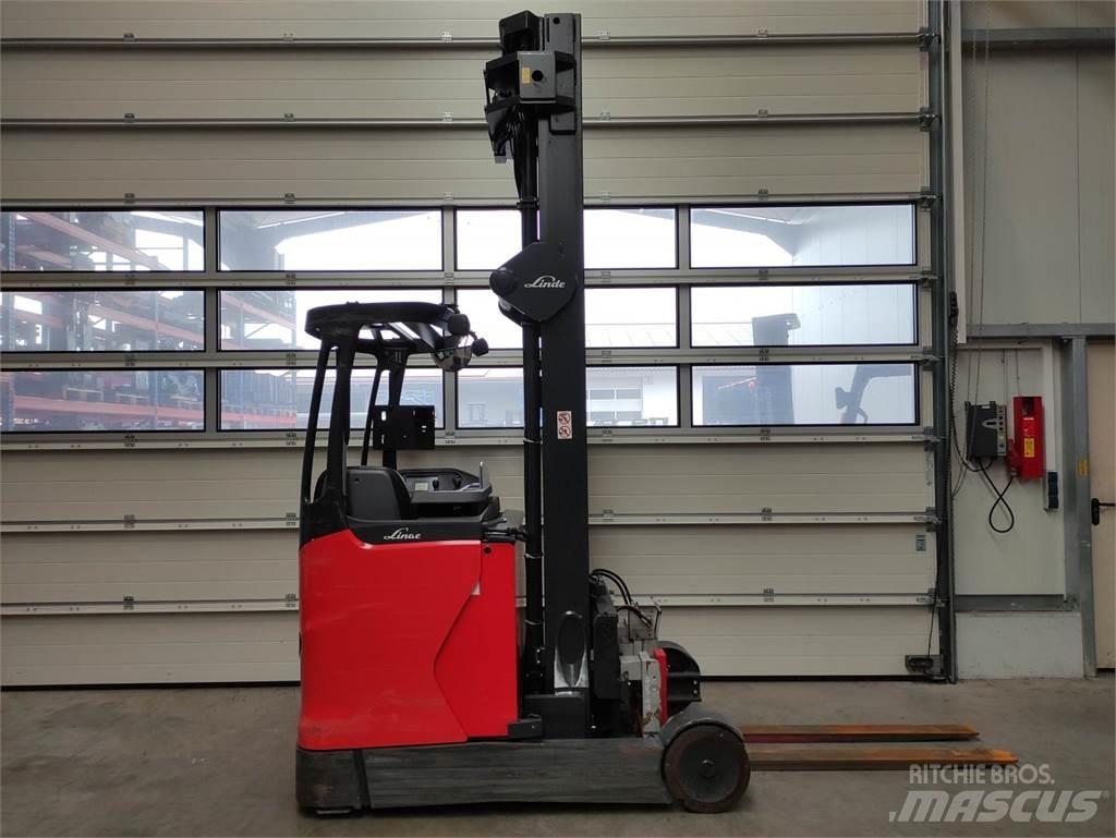 Linde R20-1120 Reachtruck voor hoog niveau