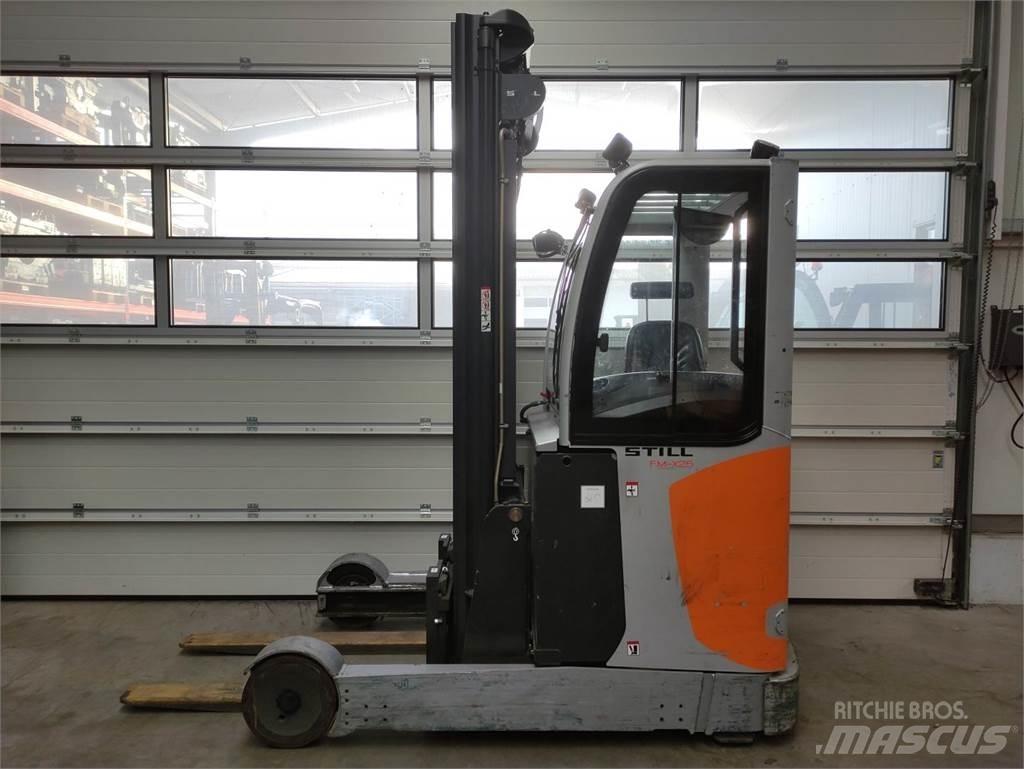 Still FM-X-25 Reachtruck voor hoog niveau