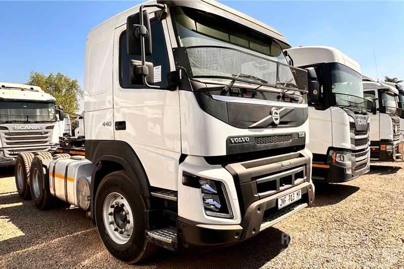 Volvo FMX440 6x4 T/T Anders