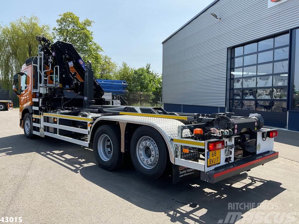 Volvo FM 430 HMF 23 Tonmeter laadkraan Vrachtwagen met containersysteem