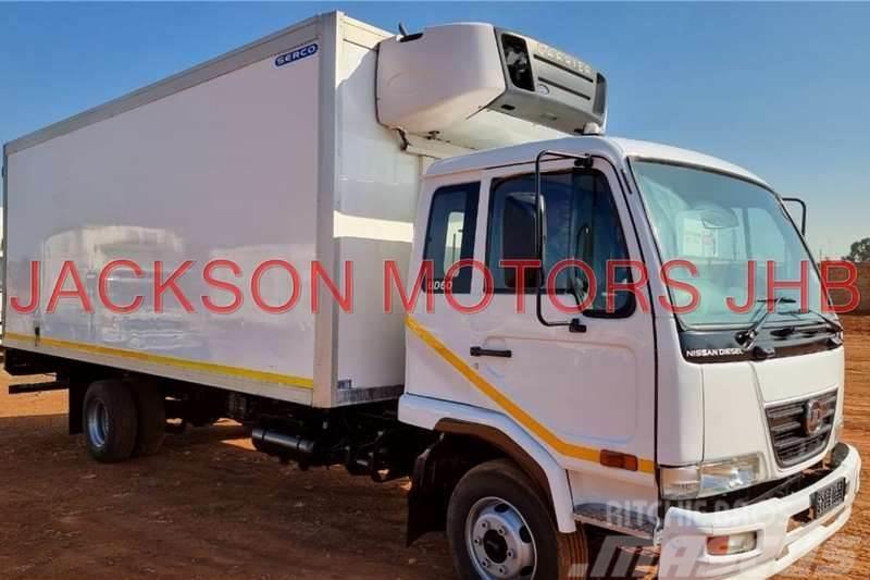 Nissan UD60 WITH INSULATED BODY AND CARRIER FRIDGE UNIT Anders