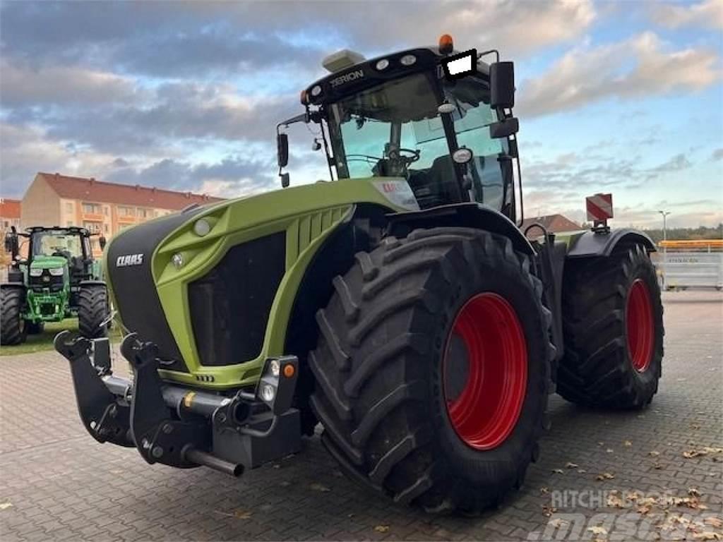 CLAAS XERION 4000 Trac VC Tractoren
