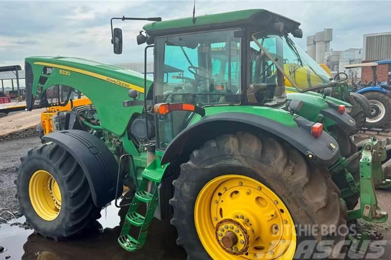 John Deere JD 8330 +Now Stripping For Spares Tractoren