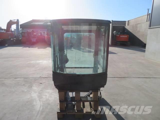 Hitachi / airman ZX17U-4 / AX17U-4 Cabine en interieur