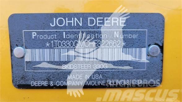 John Deere 330G Schrankladers