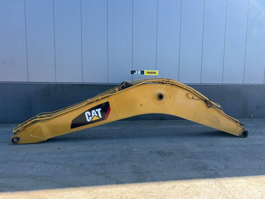 CAT 336 Booms and arms