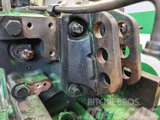 John Deere 6155 R hitch Chassis en ophanging