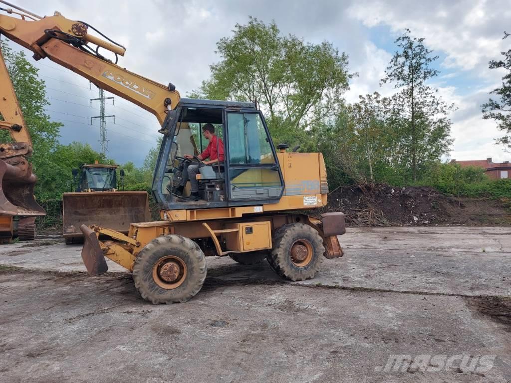 CASE 788 Wheeled excavators