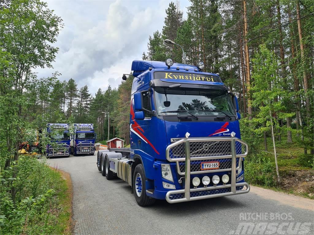 Volvo FH500 8x4 Tridem Containertrucks met kabelsysteem