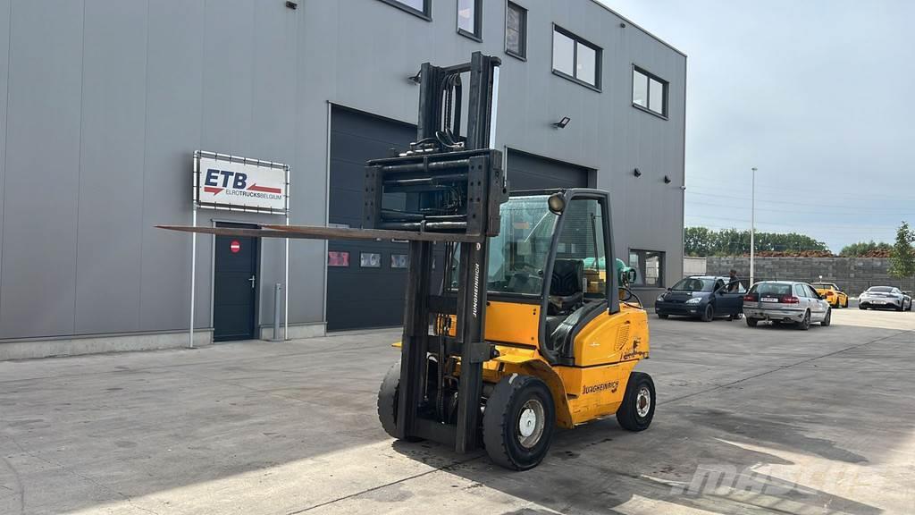 Jungheinrich 452 (4 TON) LPG heftrucks