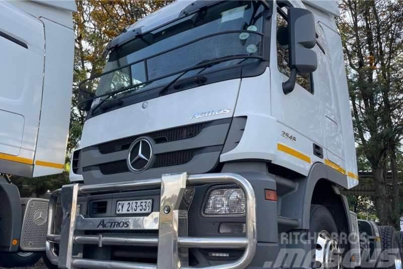 Mercedes-Benz Actros 2646 6x4 Truck Tractor Anders