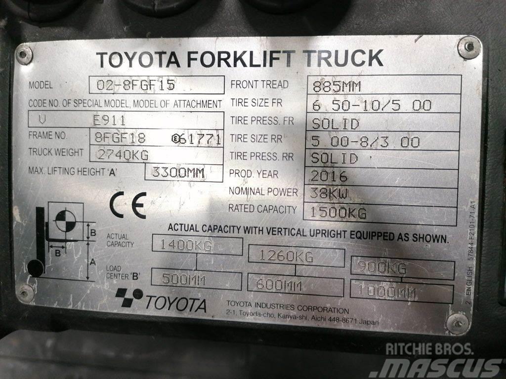 Toyota 02-8FGF15 LPG trucks