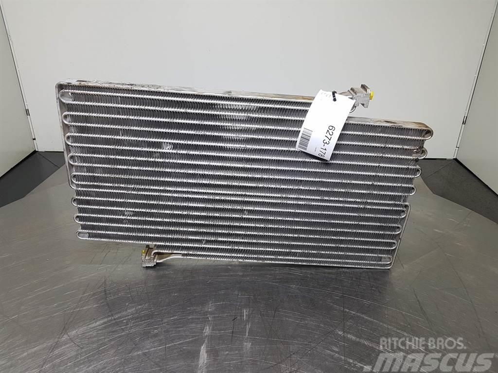 Volvo L50F-Modine 5053410-Airco condenser/Airco koeler Chassis en ophanging