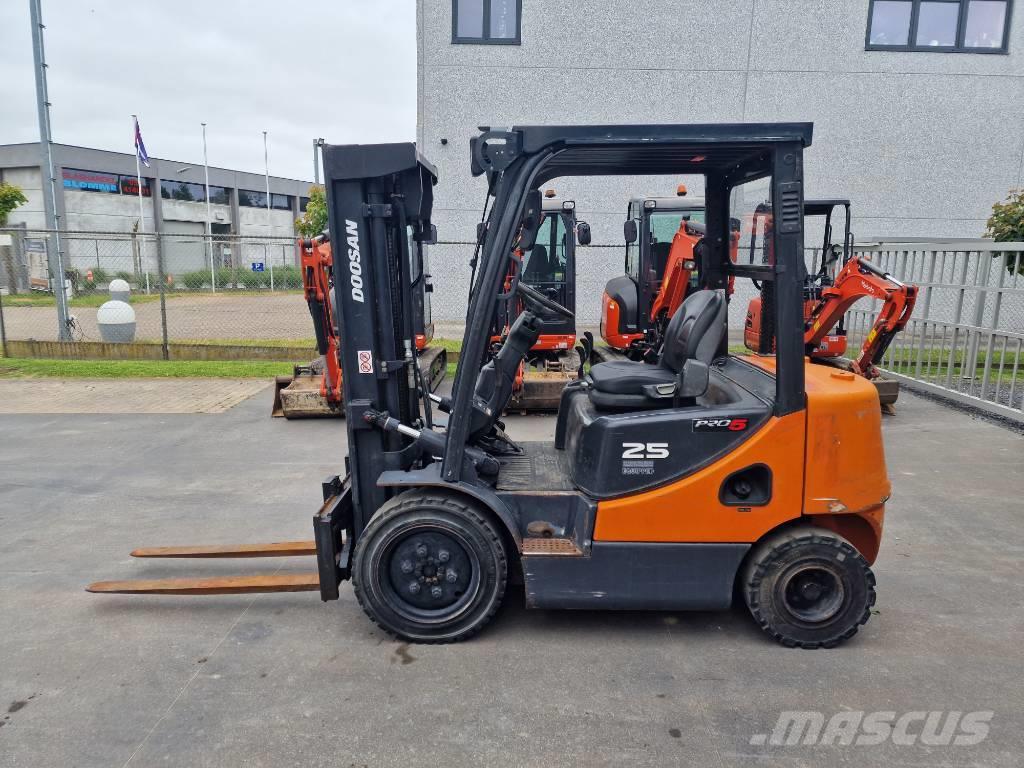 Doosan D25 S-5 Diesel heftrucks