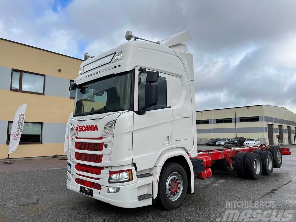 Scania R500 8X4*4 EURO 6 + RETARDER Chassis met cabine