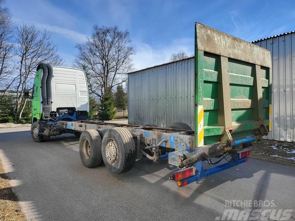 Volvo FH12 12.1 279kW Chassis met cabine