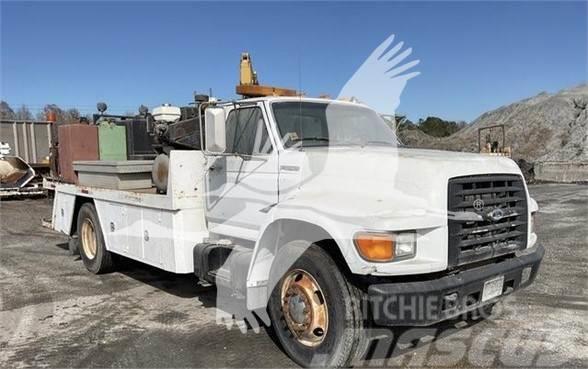 Ford F800 Anders