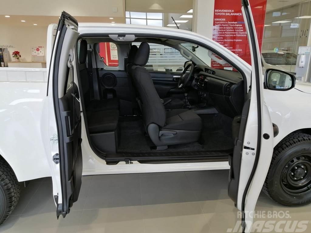 Toyota Hilux Cabina Extra GX Gesloten bedrijfswagens