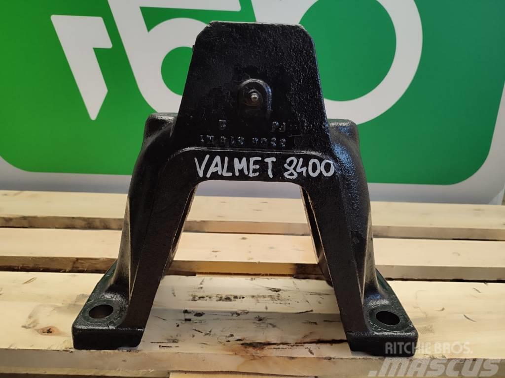 Valmet Front axle support 3388313M1 VALMET 8400 Chassis en ophanging