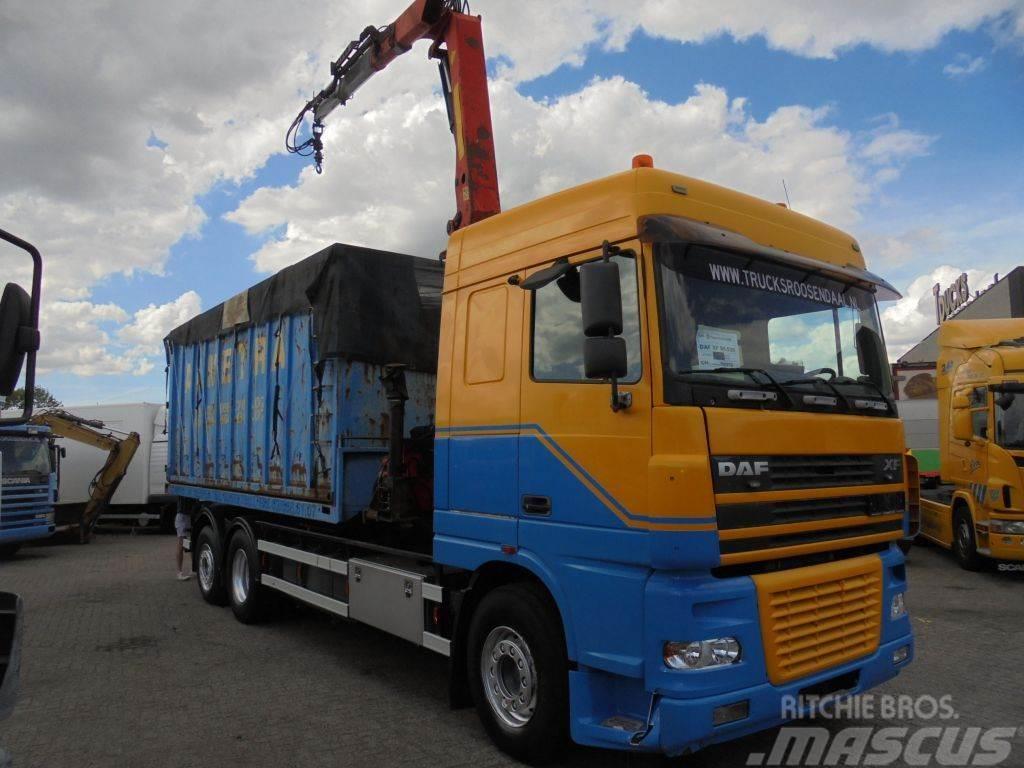 DAF XF 95.530 + hooksystem + crane palfinger 12.5 t/m+ Vrachtwagen met containersysteem