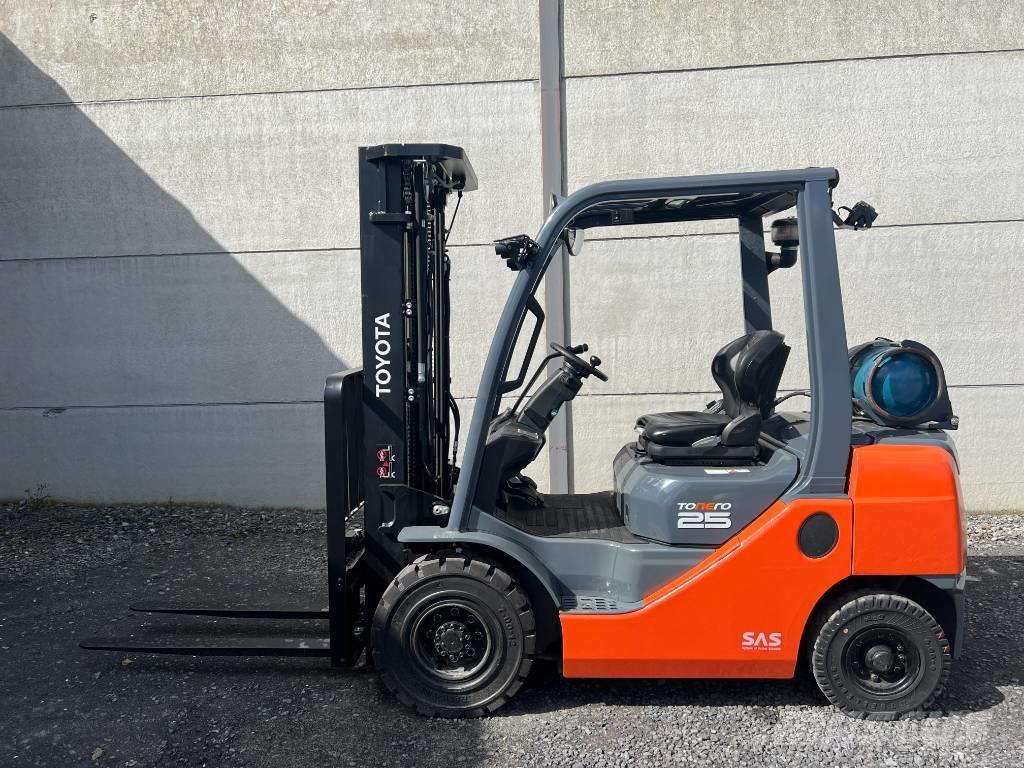 Toyota 02-8FGF25 LPG heftrucks
