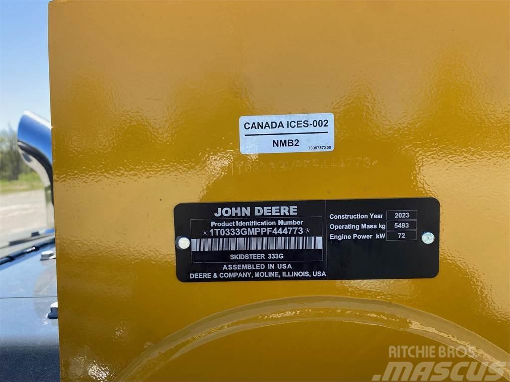 John Deere 333G Schrankladers