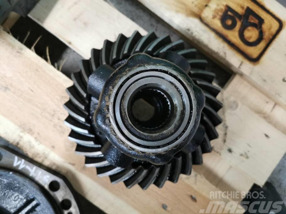New Holland LM 420 {Clark-Hurth front differential Assen