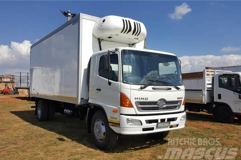 Hino 500, 1626, WITH INSULATED BODY MEAT RAIL BODY Anders