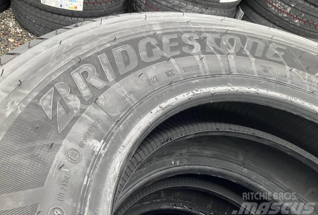 Bridgestone Duravis 215/70 R15C TYRES Banden, wielen en velgen