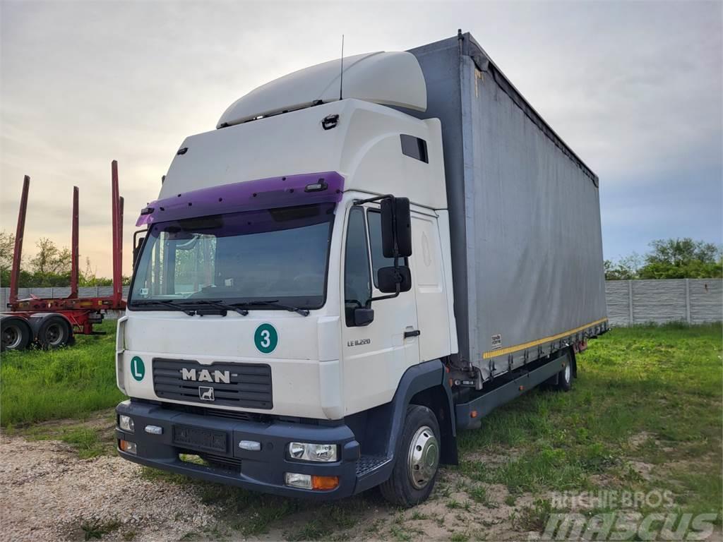 MAN L2000 8.225 LC Chassis met cabine