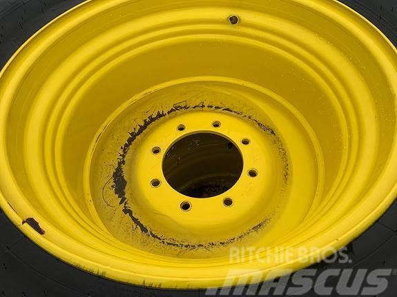 John Deere Hjul par: Michelin Multibib 540/65 28 GKN gul 18 Banden, wielen en velgen