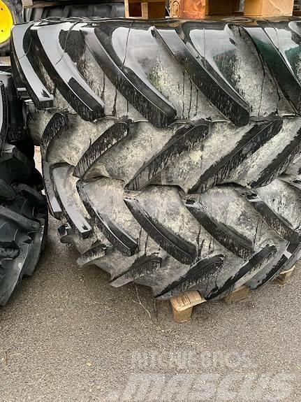 John Deere Hjul par: Michelin Multibib 650/65R38 GKN gul 20 Banden, wielen en velgen