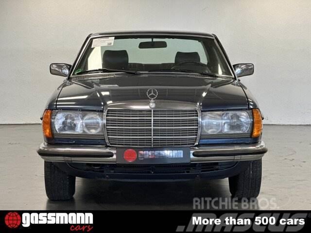 Mercedes-Benz 230 CE Coupe, C 123 Anders