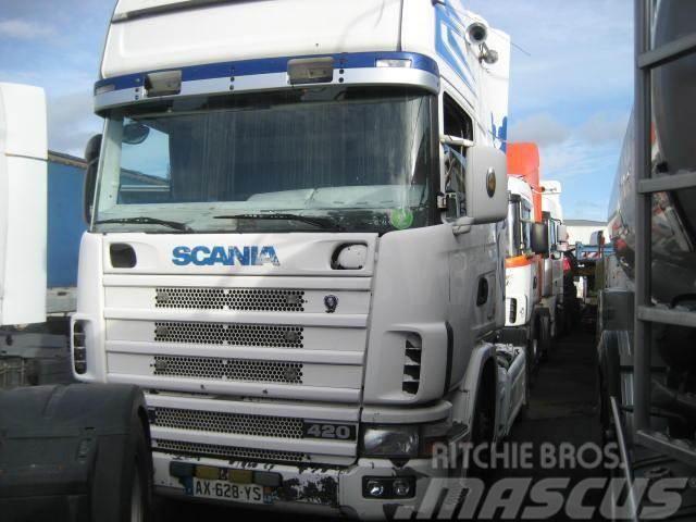 Scania L 124L420 Trekkers