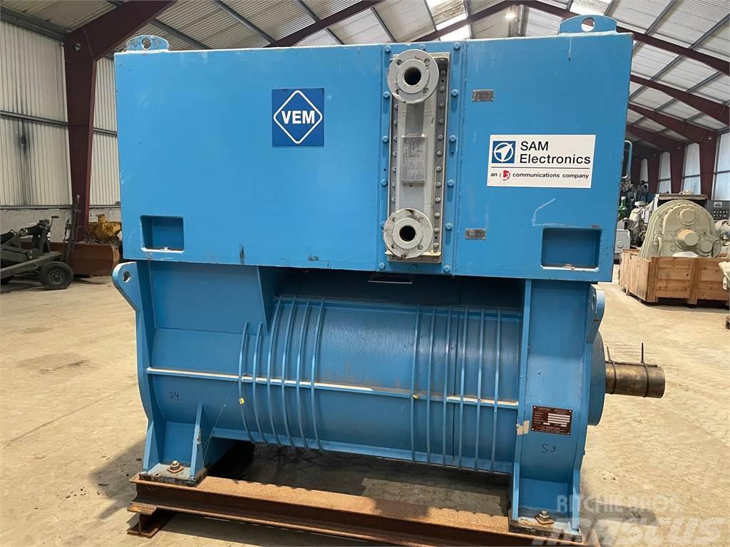  910 kVA VEM Generator type DRKSW 5024-4US Overige generatoren