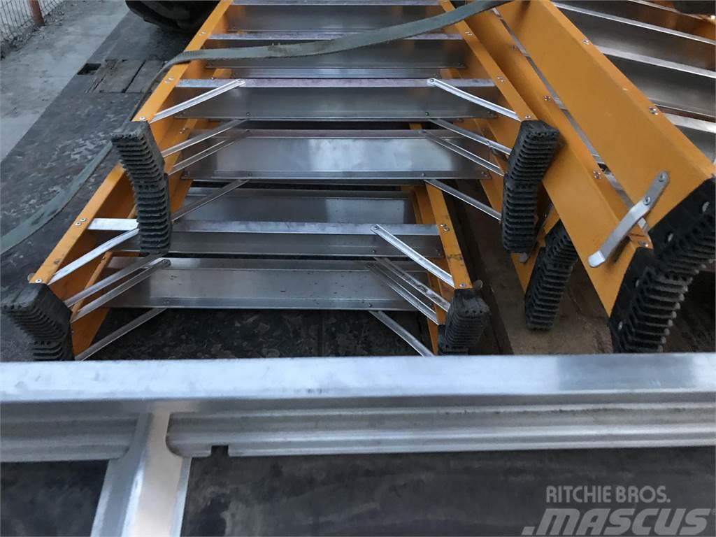  Svelt Fiberglass Ladder V6 2,40m - Scara Andere liften en hoogwerkers