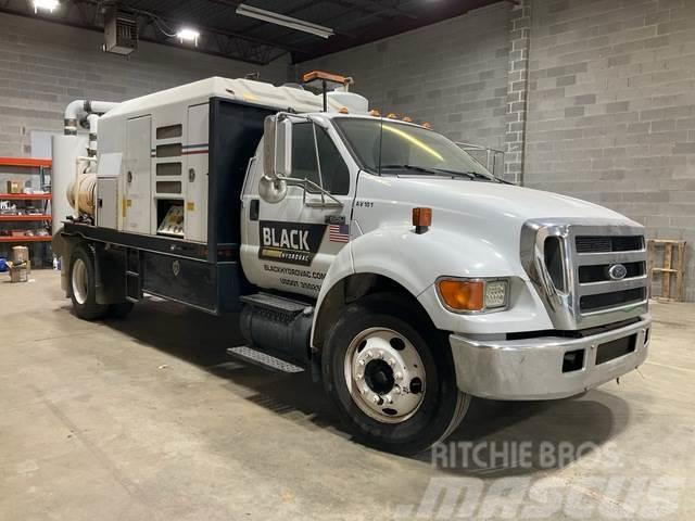 Ford F-650 Rupsgraafmachines