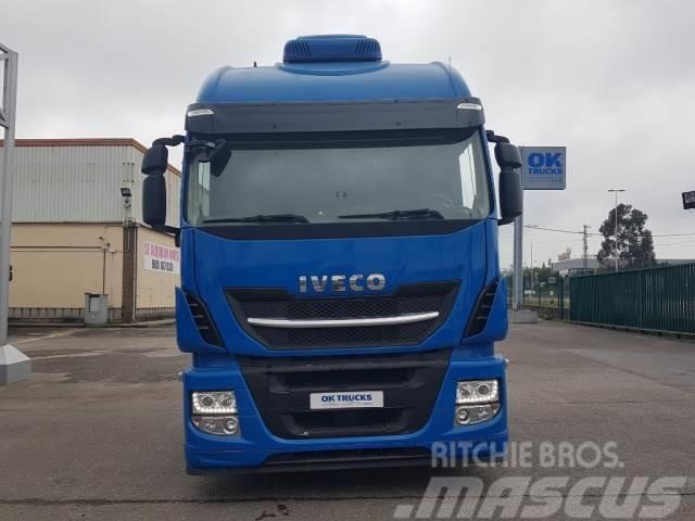 Iveco AS440S46T/P Trekkers