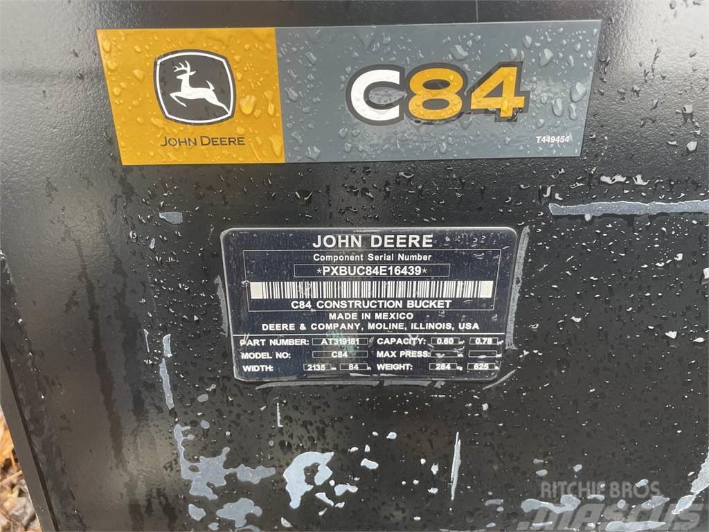 John Deere C84 Anders