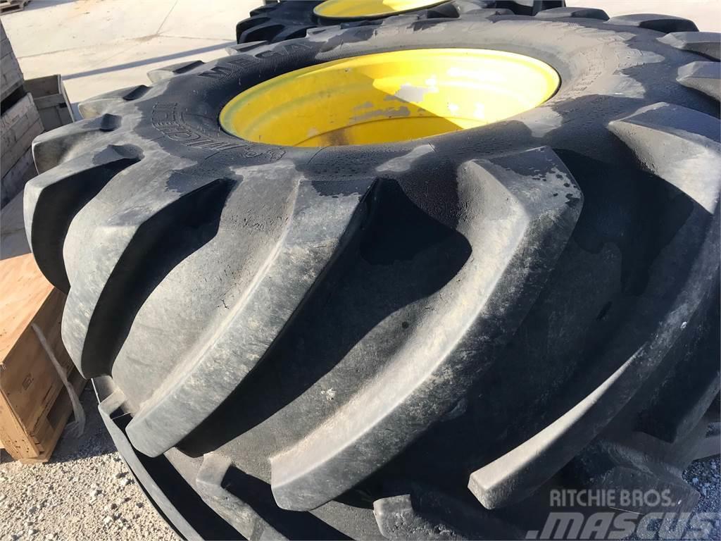 John Deere Michelin 1050/50R32 Tire & wheels Banden, wielen en velgen