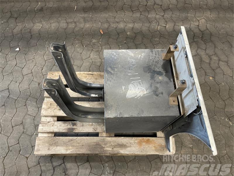 Scania  R650 SIDE SKAB Chassis en ophanging