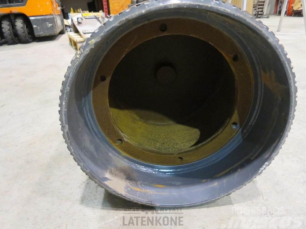 Metso Conveyor drive pulley drum 416x1260mm 340700 Vergruizers